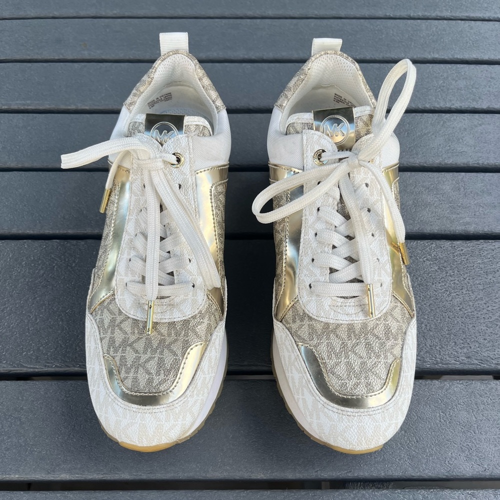Michael Kors; Wilma Color-Block Logo Trainers; Little/No wear; Woman’s 9/9.5 - Picture 5 of 13